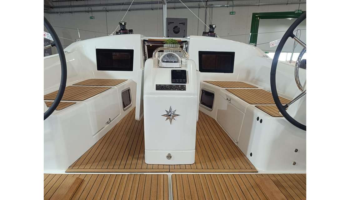 Sun Odyssey 415