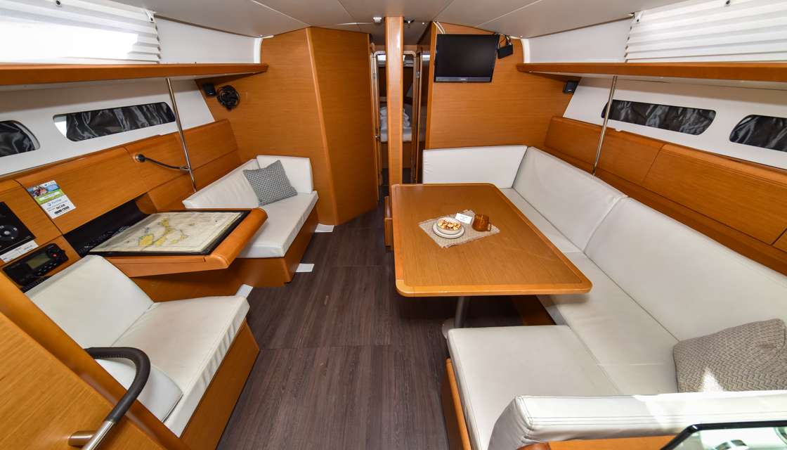 Sun Odyssey 449