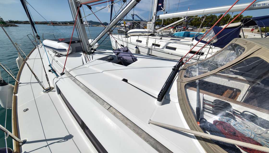 Sun Odyssey 449