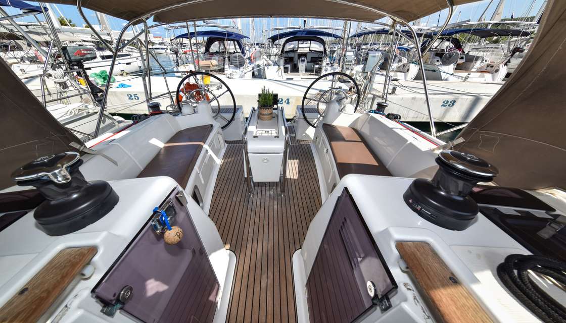 Sun Odyssey 449