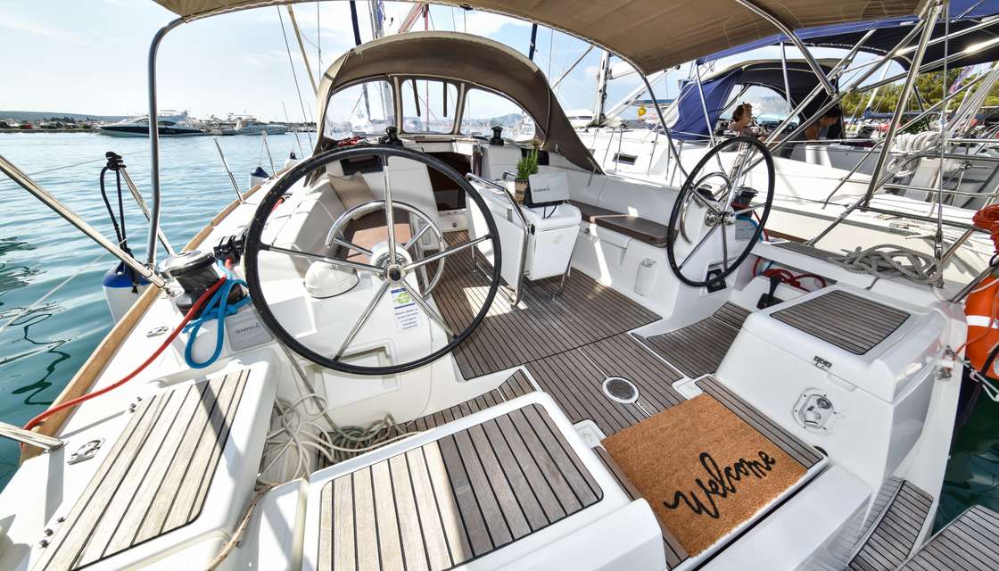 Sun Odyssey 449