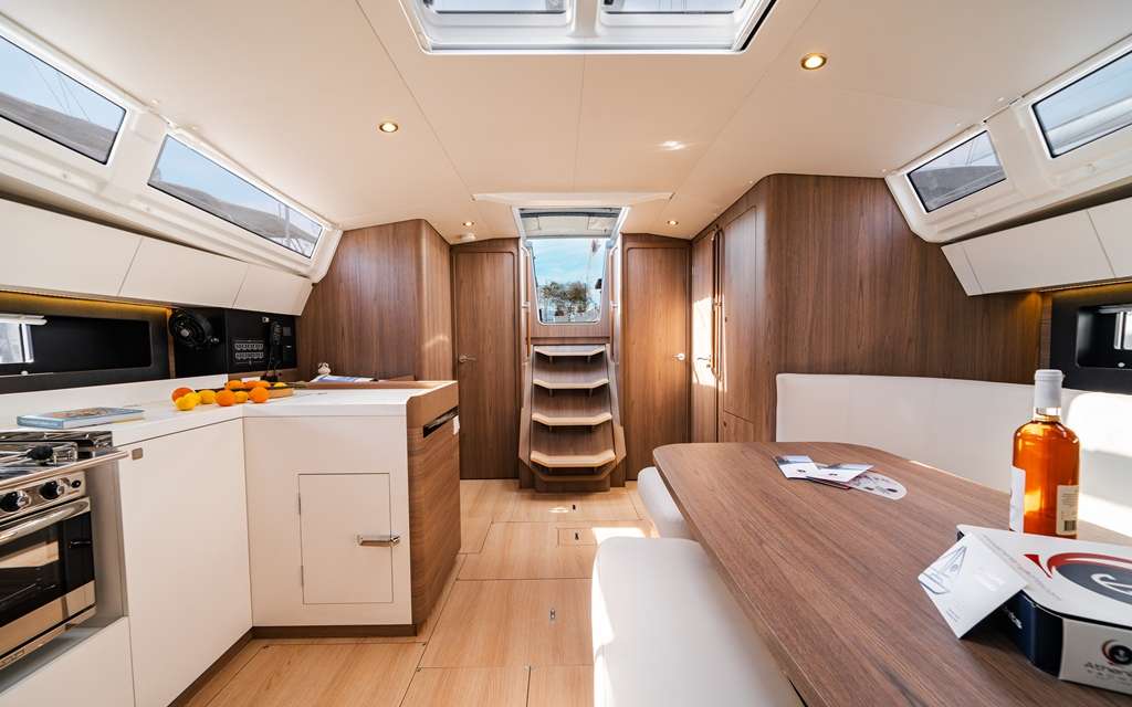 Sun Odyssey 455