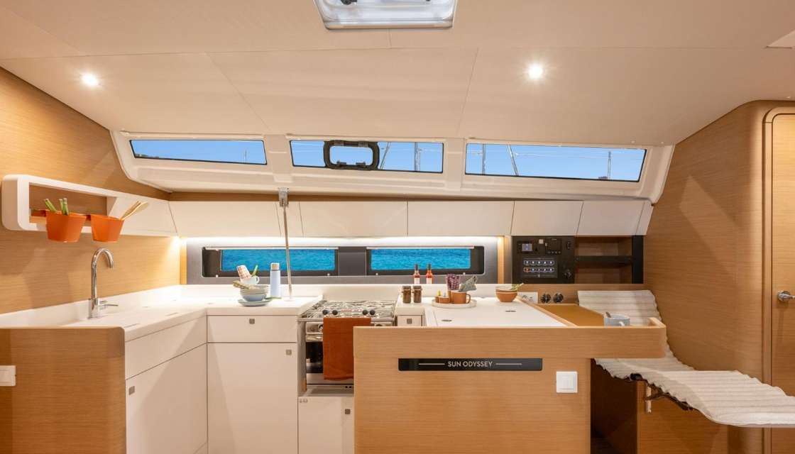 Sun Odyssey 455