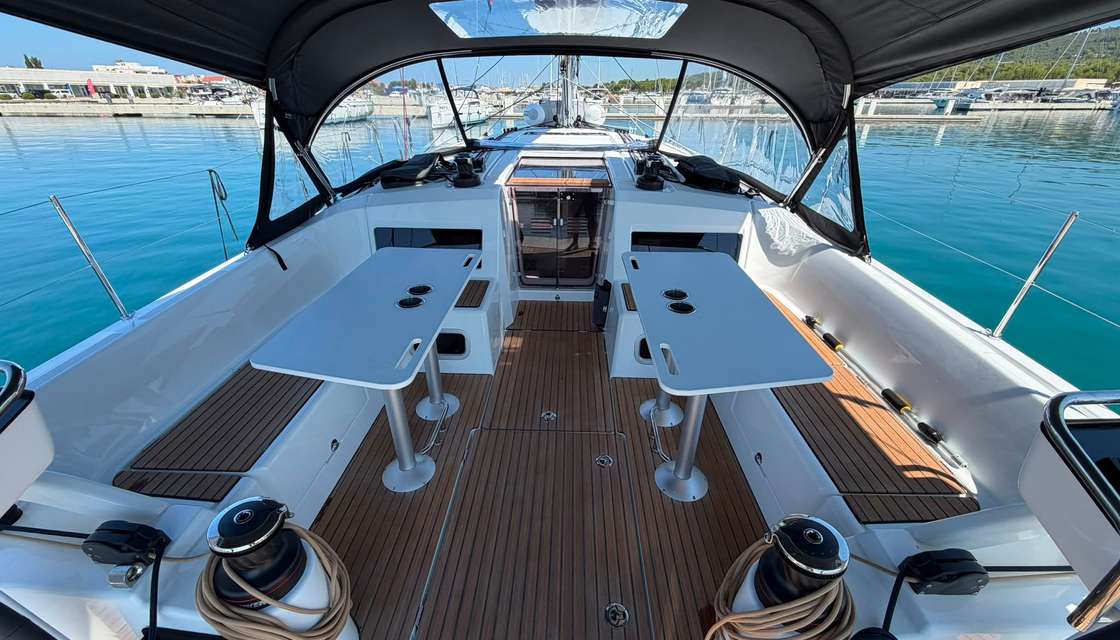 Sun Odyssey 455