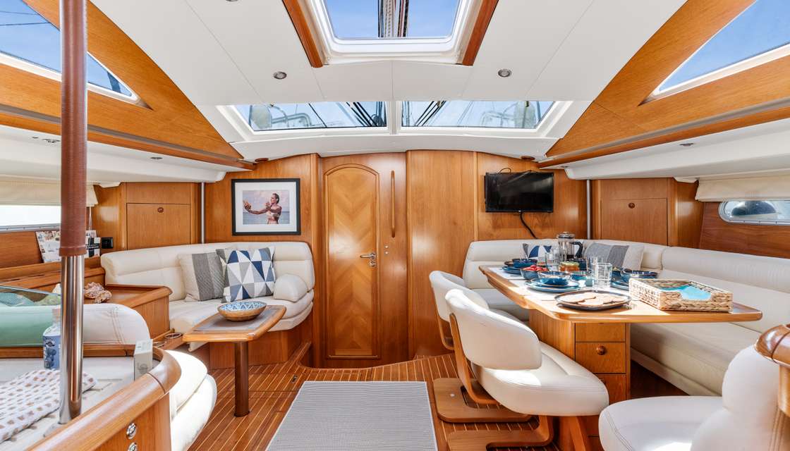 Sun Odyssey 54