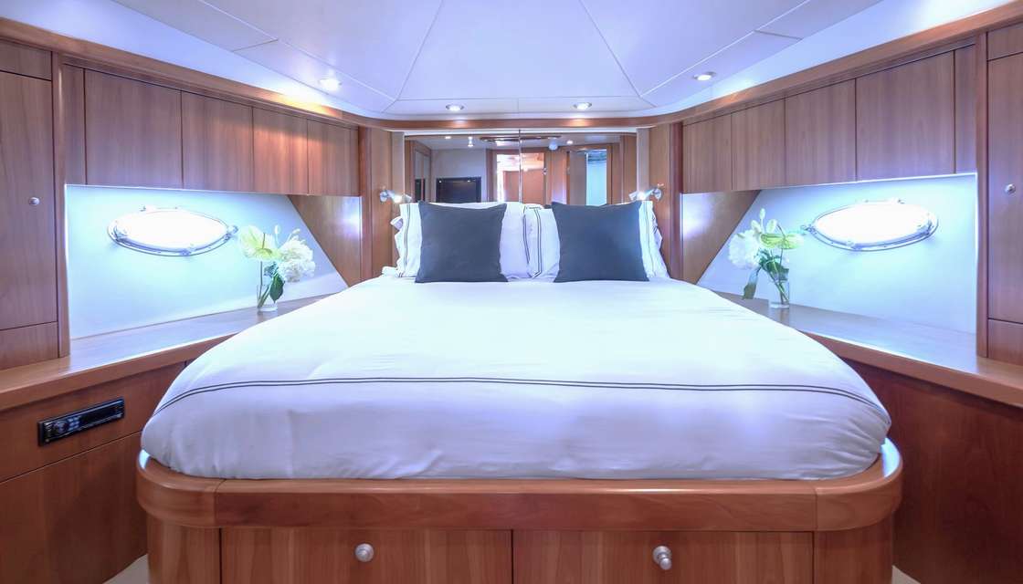 Sunseeker Predator 72