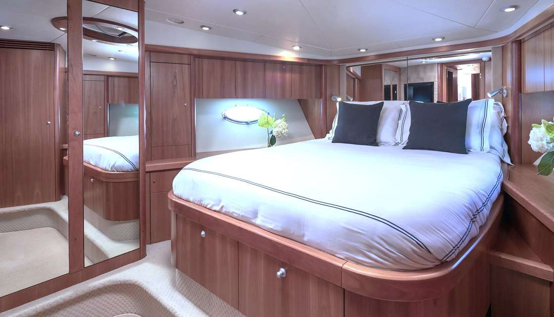 Sunseeker Predator 72