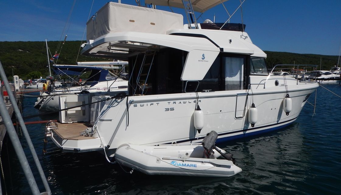 Swift Trawler 35