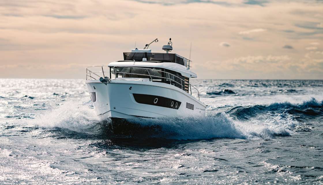 Swift Trawler 37 Fly