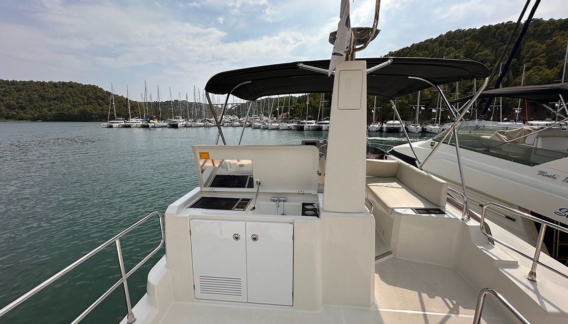 Swift Trawler 41 Fly