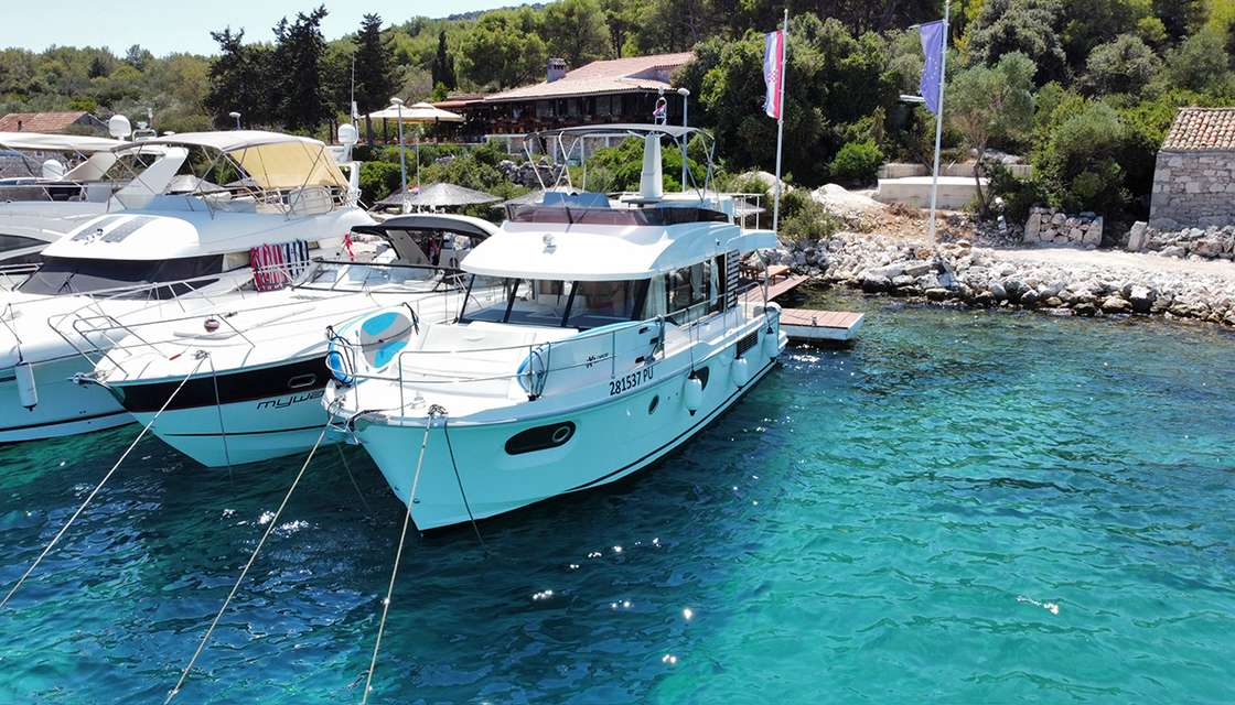 Swift Trawler 41 Fly