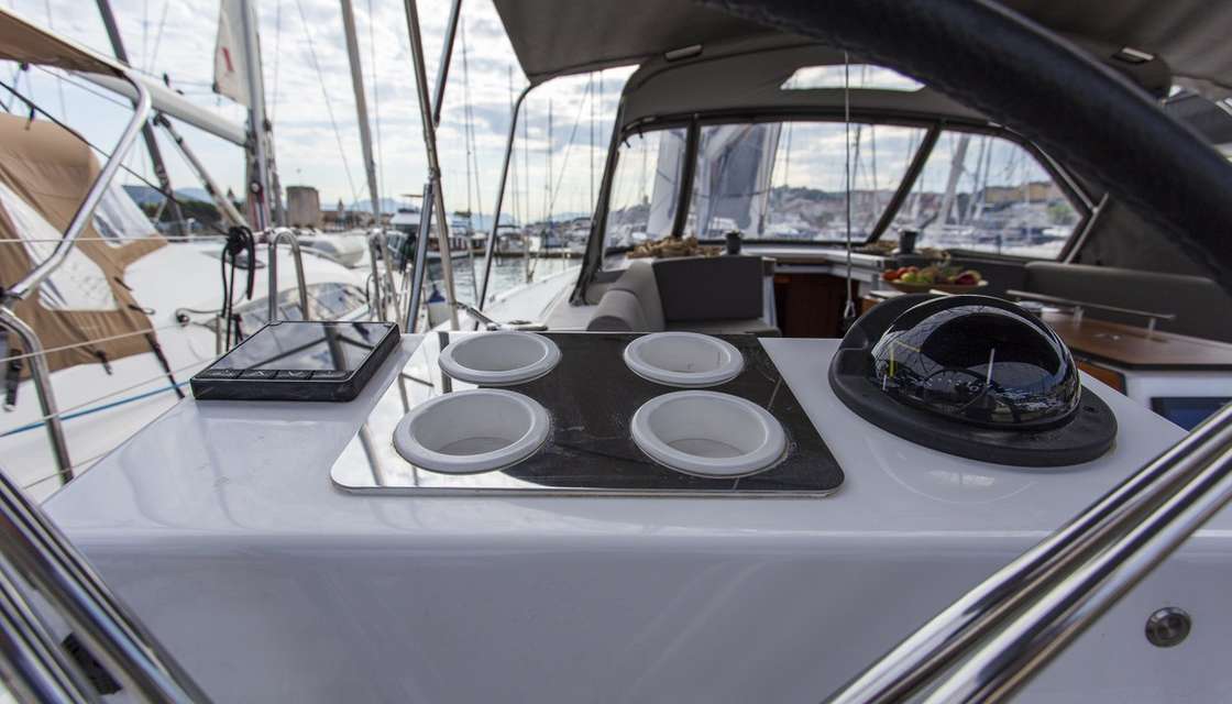 Dufour 530