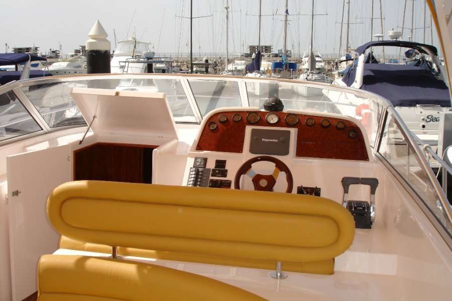 Adora 38