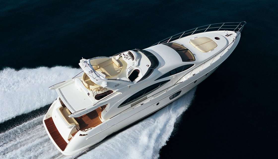 Azimut 68 Fly