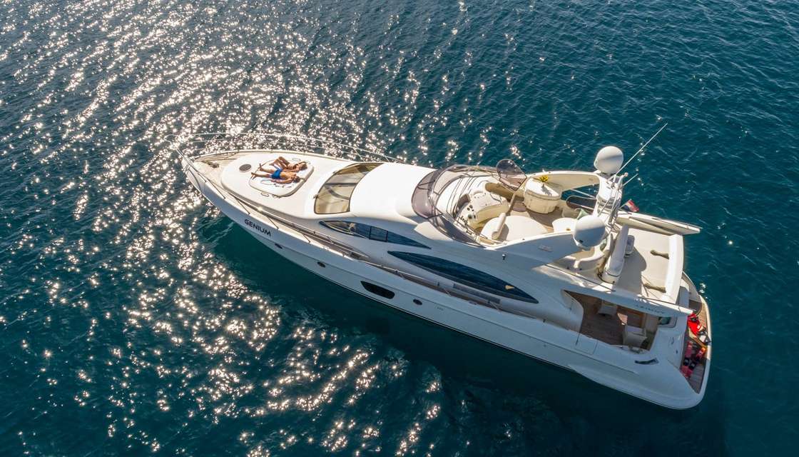Azimut 68 Fly