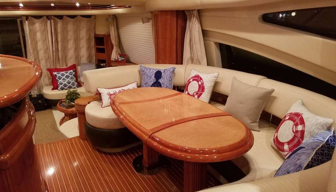 Azimut 68 Fly