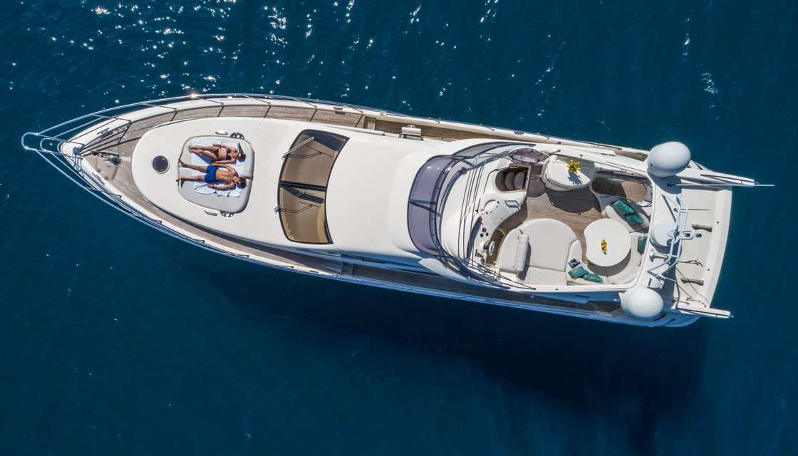Azimut 68 Fly