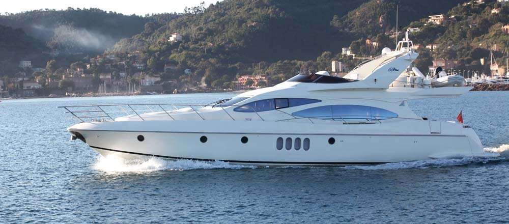 Azimut 68 Fly
