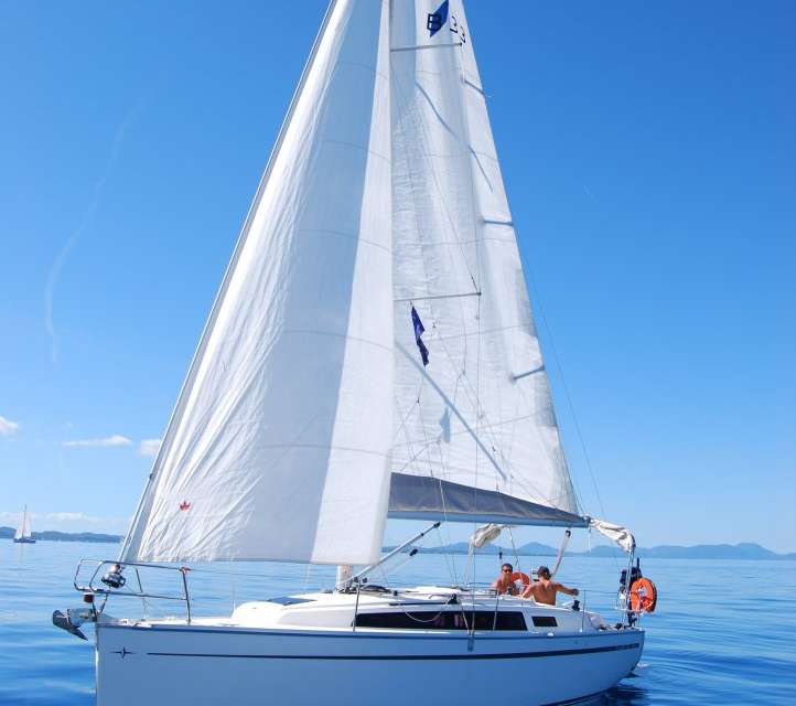 Bavaria Cruiser 33