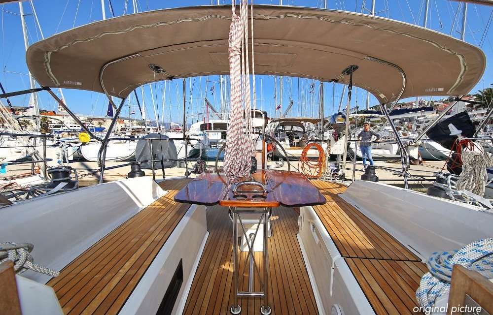 Bavaria Cruiser 33
