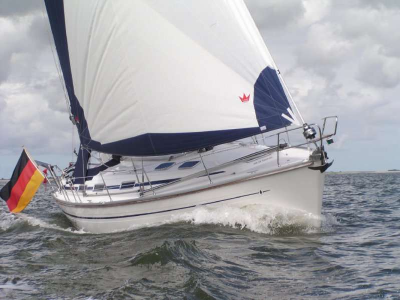 Bavaria 37