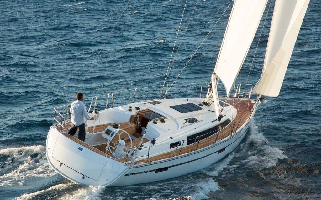Bavaria 37