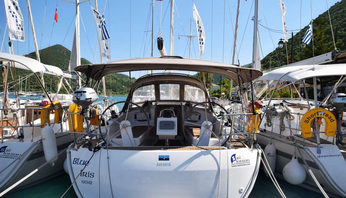 Bavaria 37