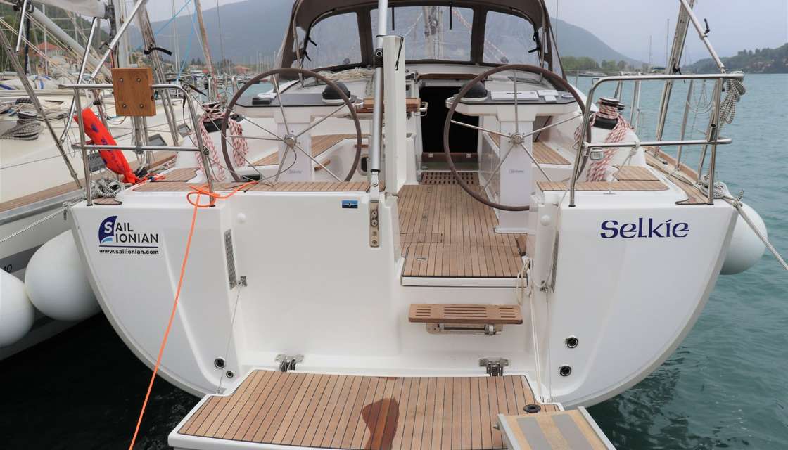 Bavaria 42
