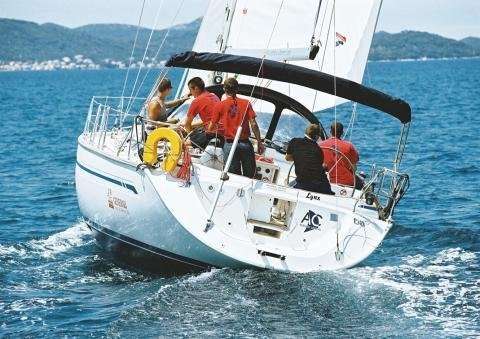 Bavaria 44
