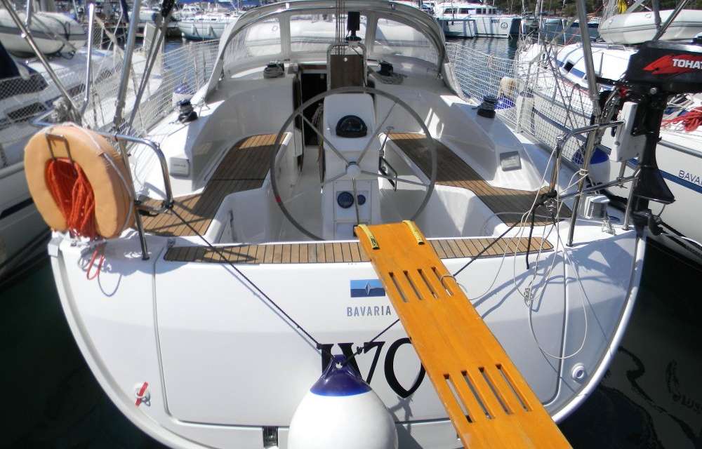 Bavaria Cruiser 33