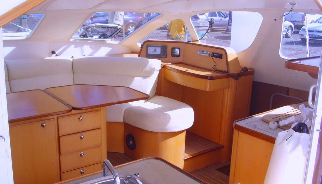 Catana 471