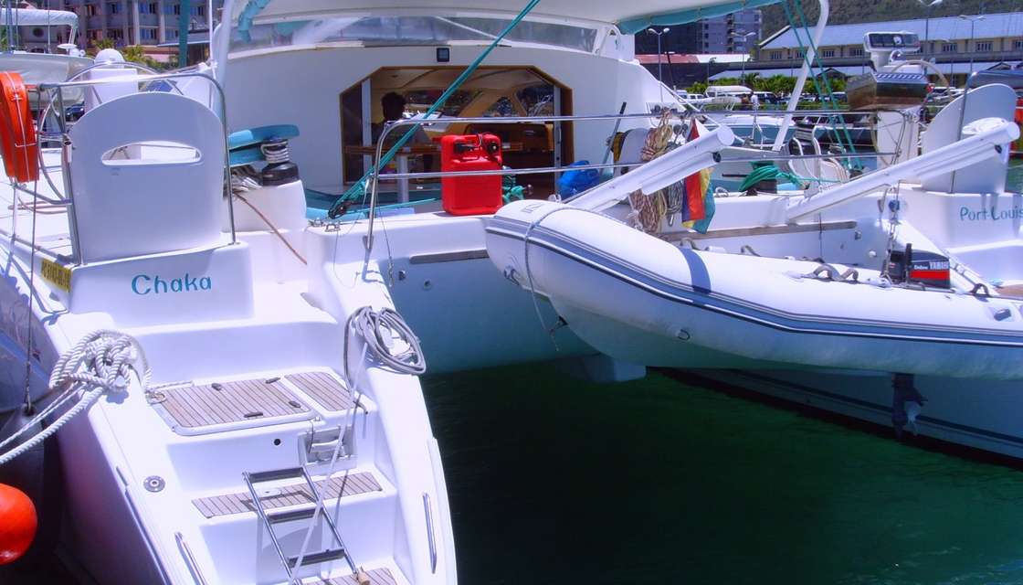 Catana 471