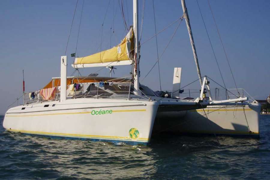 Catana 48