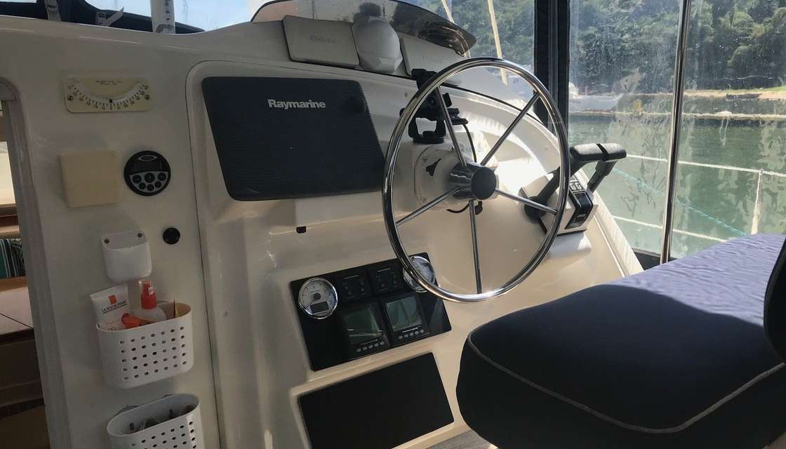 Dolphin 460