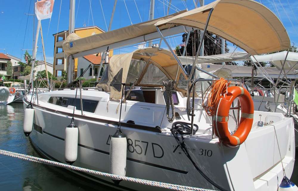 Dufour 310 Grand Large