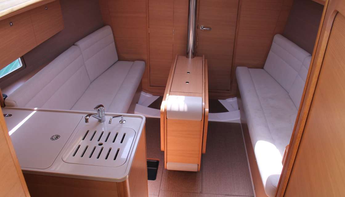 Dufour 310 Grand Large