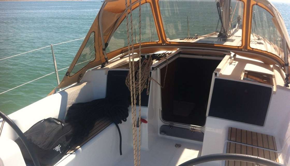 Dufour 310 Grand Large