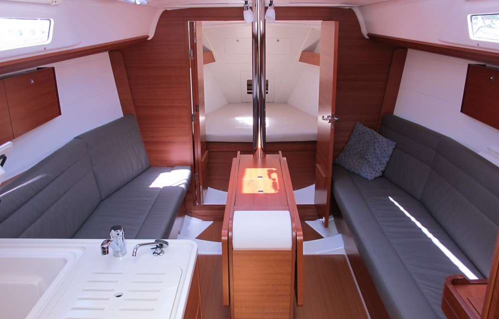 Dufour 310 Grand Large