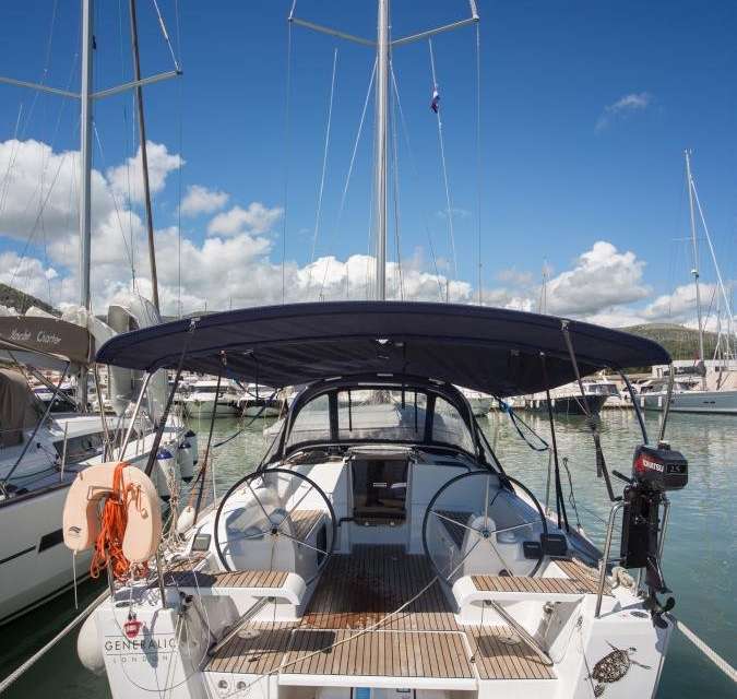 Dufour 310 Grand Large