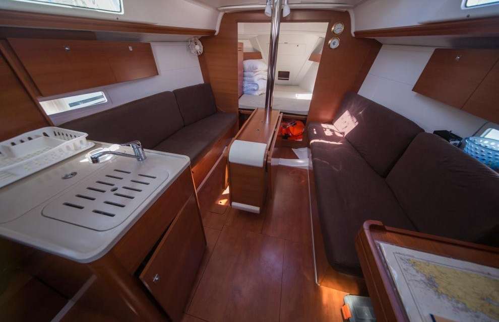 Dufour 310 Grand Large