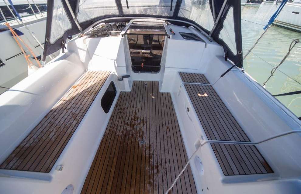 Dufour 310 Grand Large