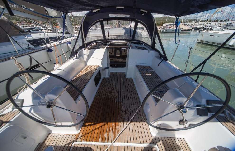 Dufour 310 Grand Large