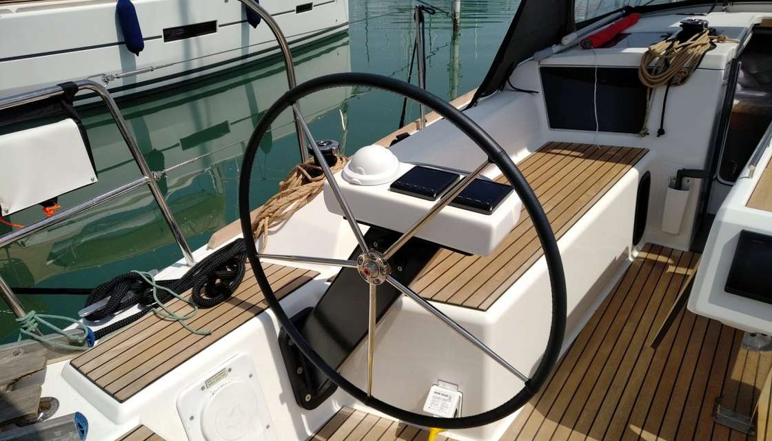 Dufour 360 Grand Large