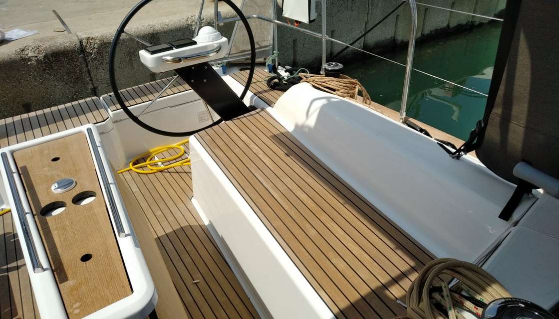 Dufour 360 Grand Large