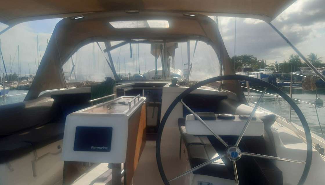 Dufour 390 Grand Large