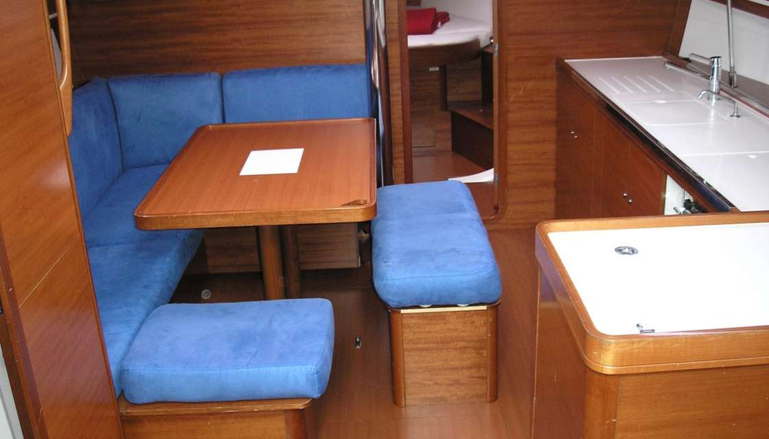 Dufour 405
