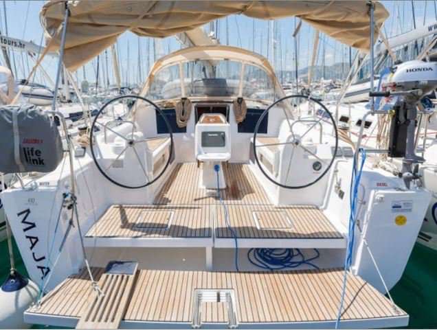 Dufour 410 Grand Large