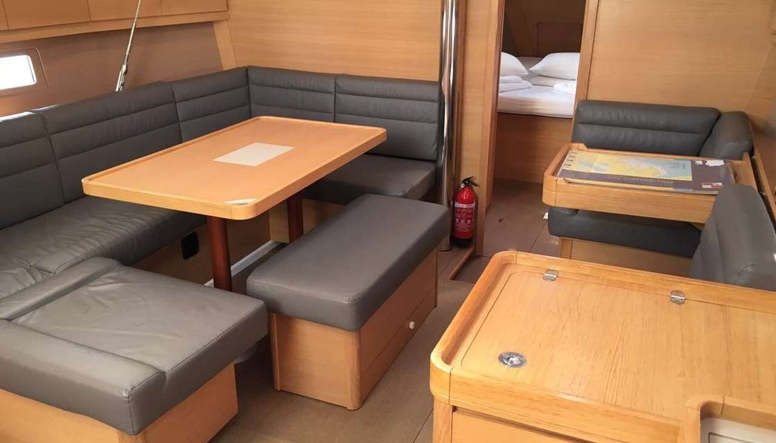 Dufour 410 Grand Large