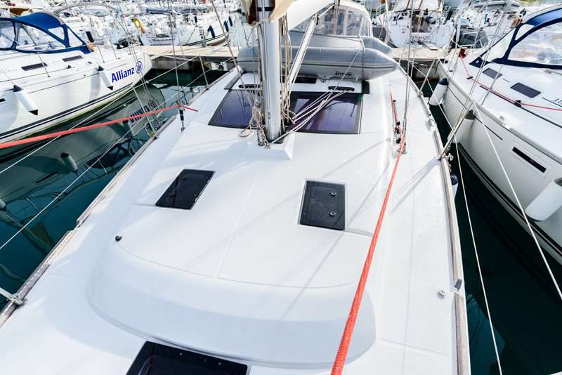 Dufour 410 Grand Large