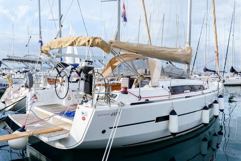 Dufour 410 Grand Large